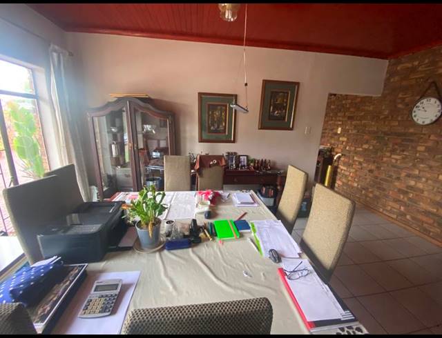 4 BEDROOM HOUSE FOR SALE IN DENNESIG